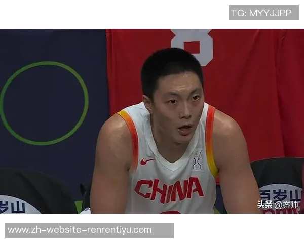 广东男篮再战上海胡明轩面临严防徐杰期待出色表现杜锋志在带队横扫晋级 广东男篮再战上海胡明轩面临严防徐杰期待出色表现杜锋志在带队横扫晋级